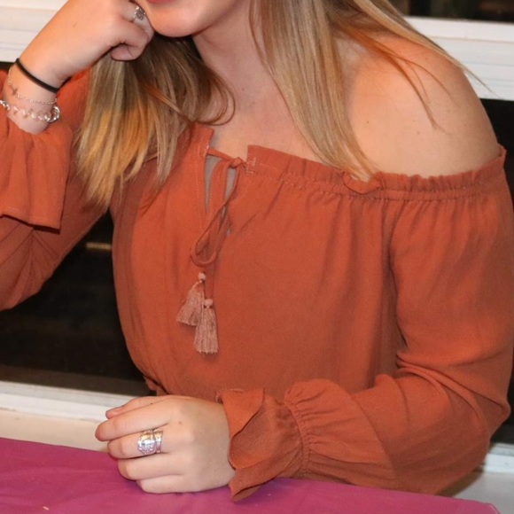 Forever 21 Off the Shoulder Tassel Crop Top - Picture 3 of 4